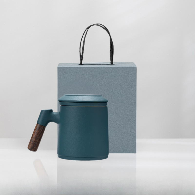 Ceramic Tea Mug with Infuser